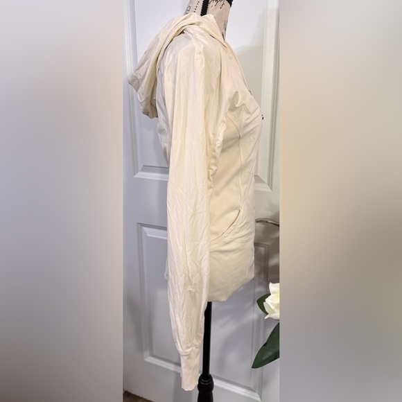 🌼Lululemon Women's Off-White Hooded Stretch Full-Zip Jacket🌼 - Picture 5 of 13